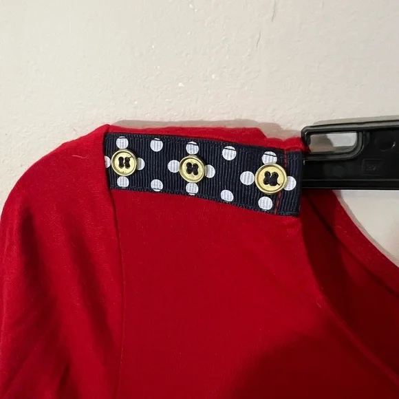 The Limited Button Detail Top - Picture 4 of 6